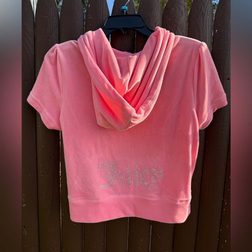Juicy Couture NWT 2Pc Pretty Pink Velour Short Sleeve Sweatshirt & Shorts (0708) - Picture 2 of 9